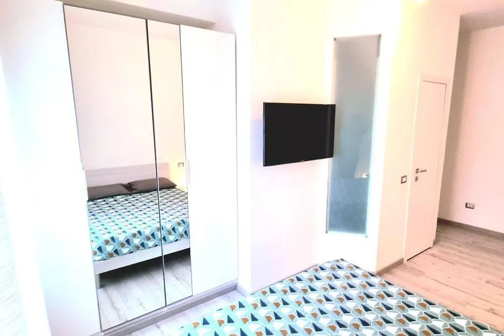 Dream Apartments Fantastico Appartamento Milano Con 2 Camere Matrimoniali E 2 Bagni Privati 0*,  İtalya
